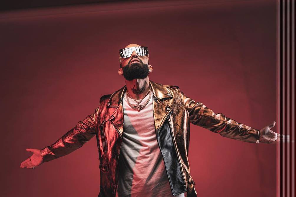 'Los Favoritos 2.5 ′, el disco de Arcángel que reúne a los mejores artistas de la música urbana. Nicky Jam, Tempo, Zion & Lennox, De La Ghetto, Ken-Y, son algunos de los 24 artistas que colaboraron para el disco.